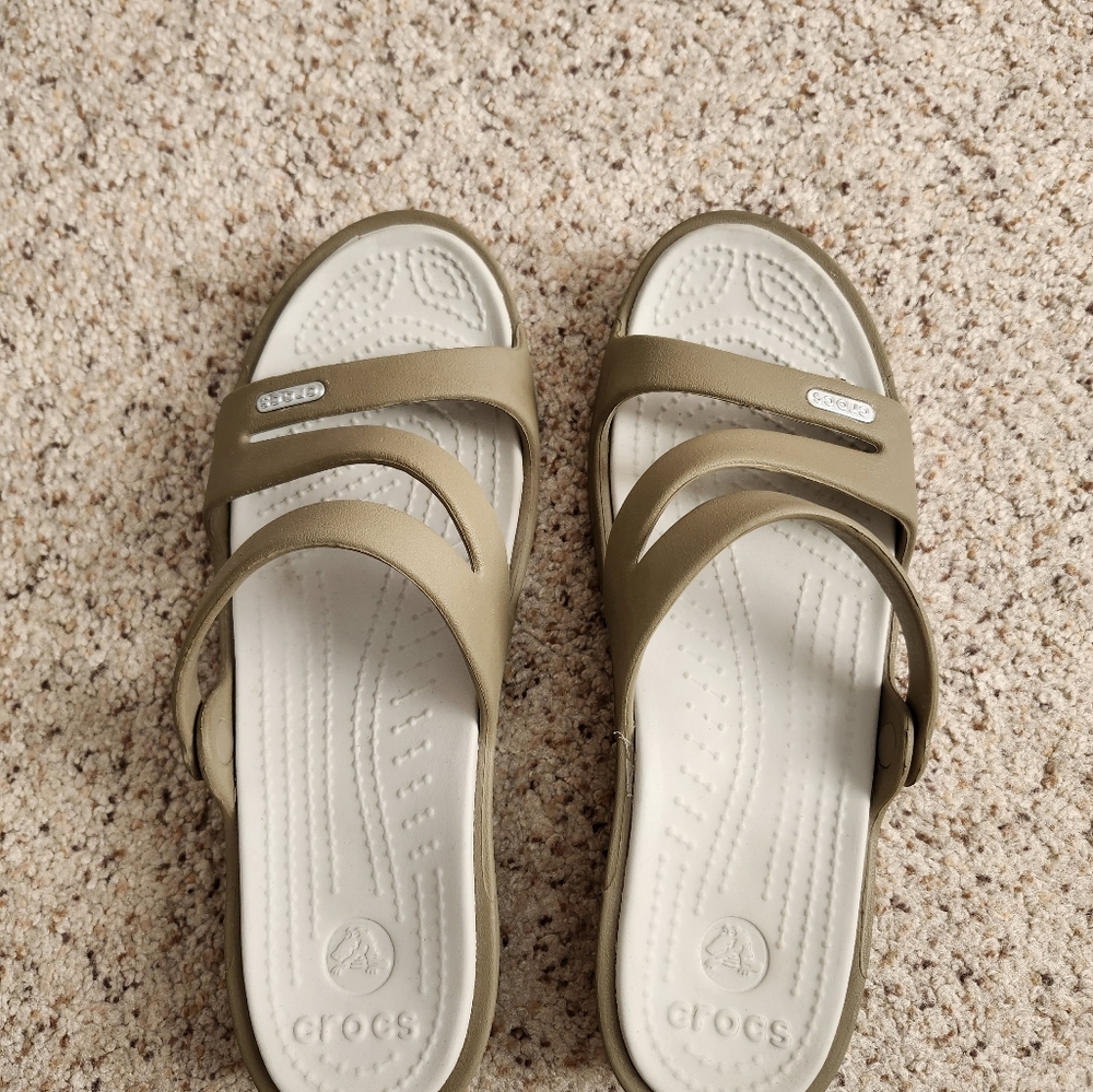 Crocs Flip Flops - Picture 7 of 9